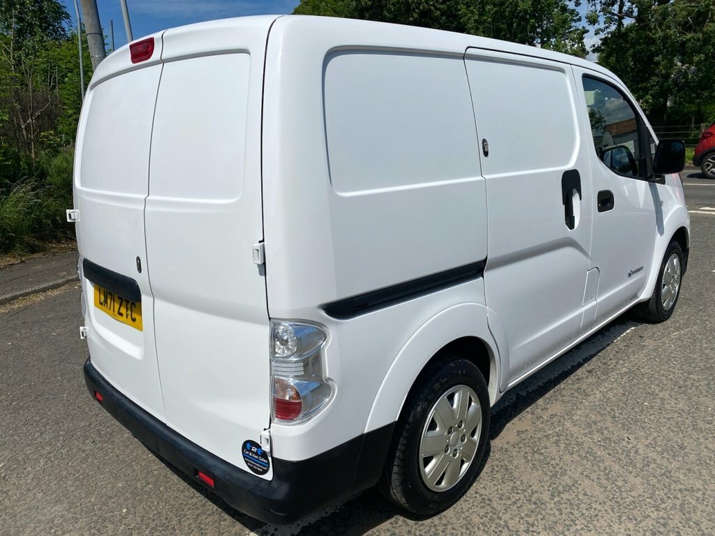 Nissan e-NV200 Mpv White #3