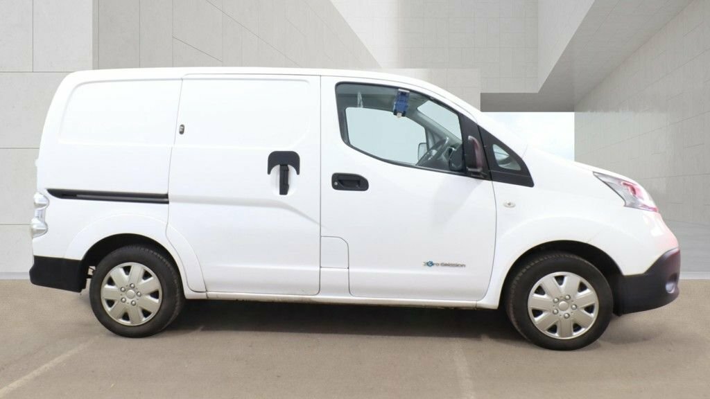 Nissan e-NV200 Mpv White #2