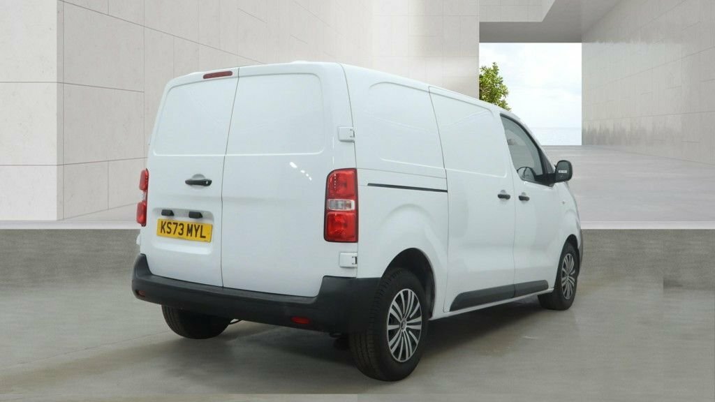 Citroen Dispatch 1.5L Enterprise Edition M 6Dr White #2