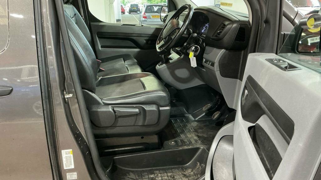 Peugeot Expert Mpv  #8