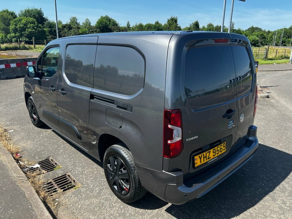 Vauxhall Combo 1.5L Sportive 6Dr YHZ9569 Grey #3