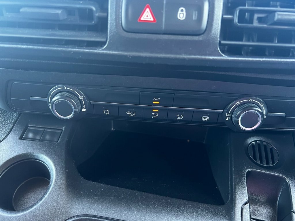Vauxhall Combo 1.5L Sportive 6Dr YHZ9569 Grey #5