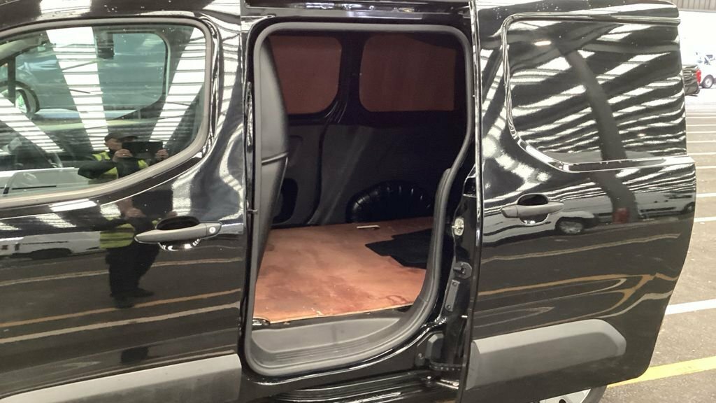 Citroen Berlingo 1.5 Bluehdi 100 Feel M 6 Speed Grey #8