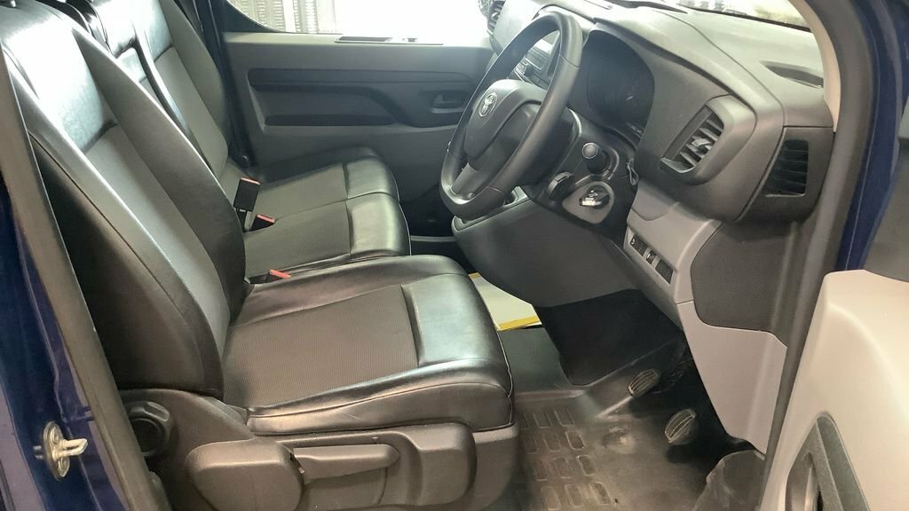 Toyota PROACE 1.5D 120 Icon Van White #8