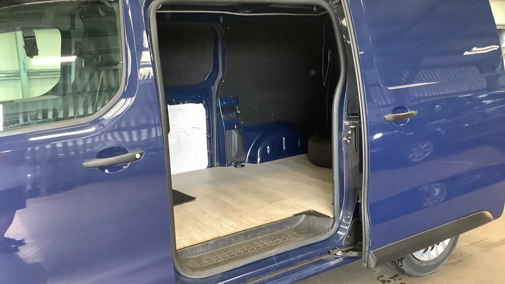 Toyota PROACE 1.5D 120 Icon Van White #7