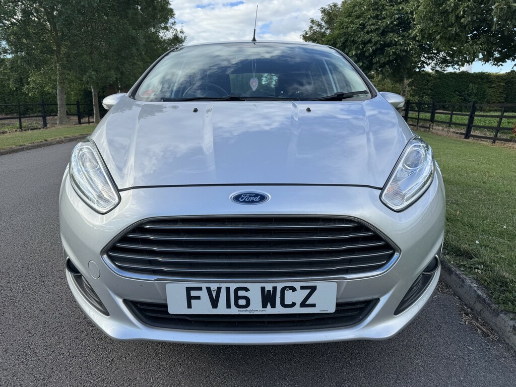 Ford Fiesta Hatchback 1.3 Zetec 2016 FV16WCZ Silver #3