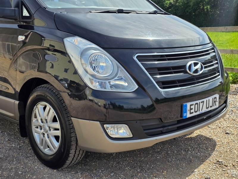 Hyundai I800 Crdi Se Black #2