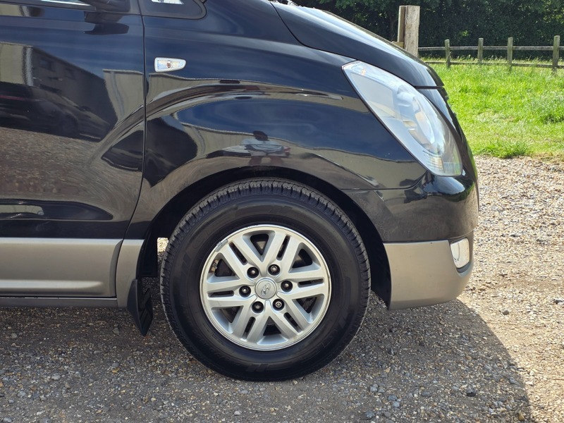 Hyundai I800 Crdi Se Black #3