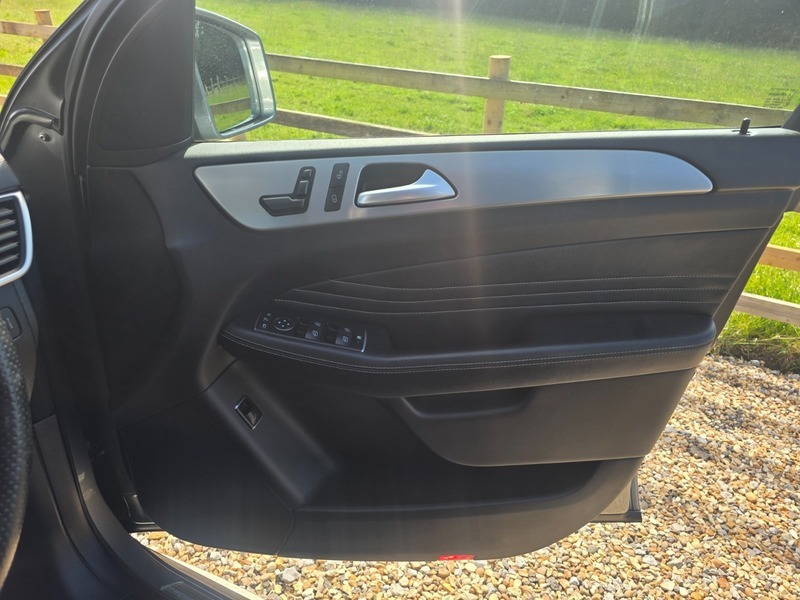 Mercedes-Benz M Class Suv Grey #35