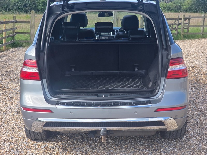 Mercedes-Benz M Class Suv Grey #10