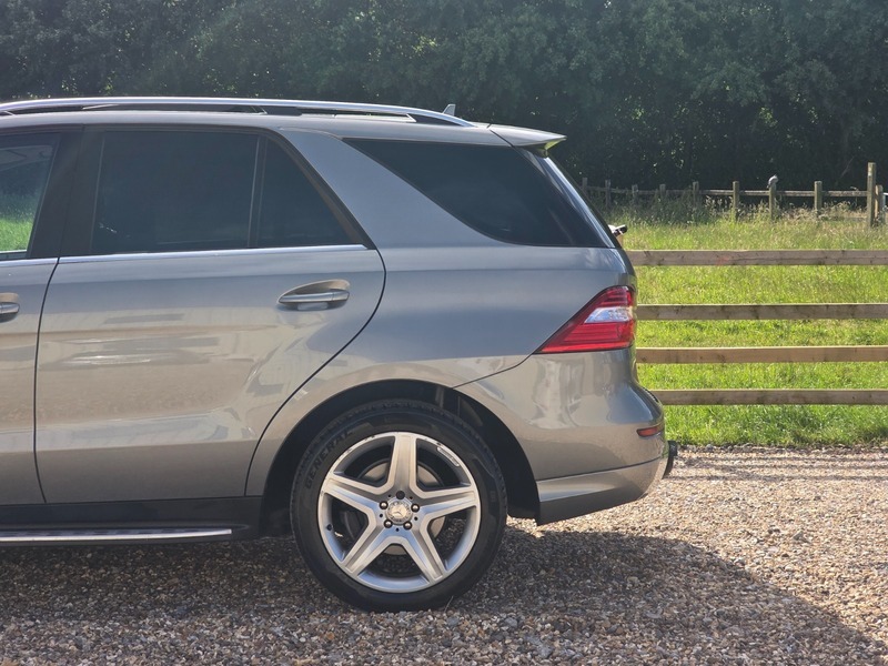 Mercedes-Benz M Class Suv Grey #13