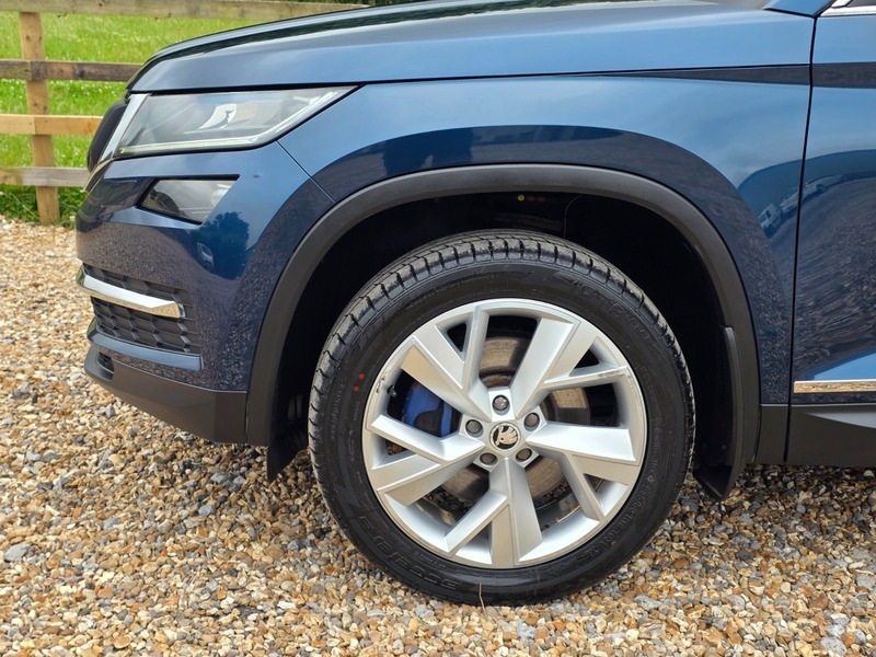 Skoda Kodiaq Se White #13