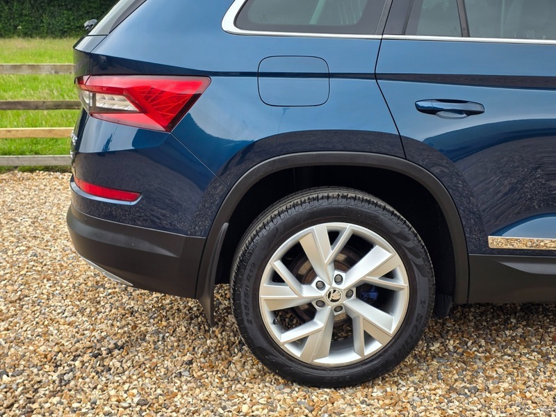 Skoda Kodiaq Se White #5