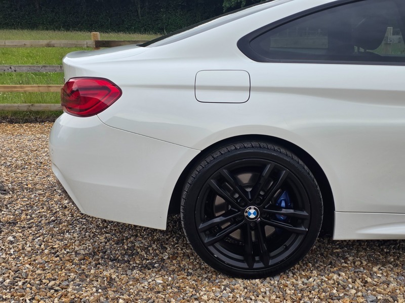 BMW 4 Series 420D Xdrive M Sport YB17FJY White #5