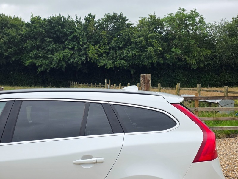Volvo V60 Estate Black #11