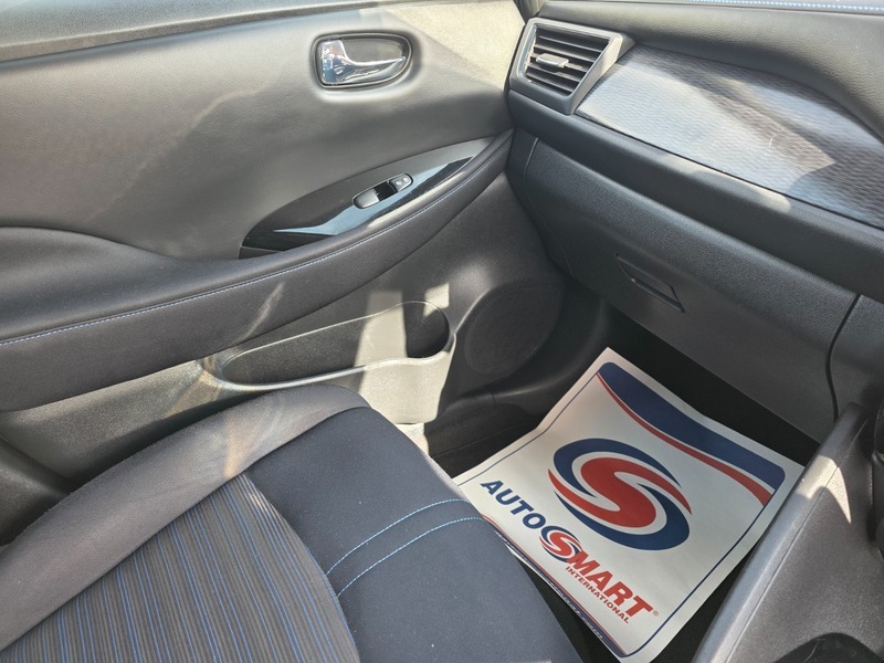 Nissan Leaf Tekna Black #25