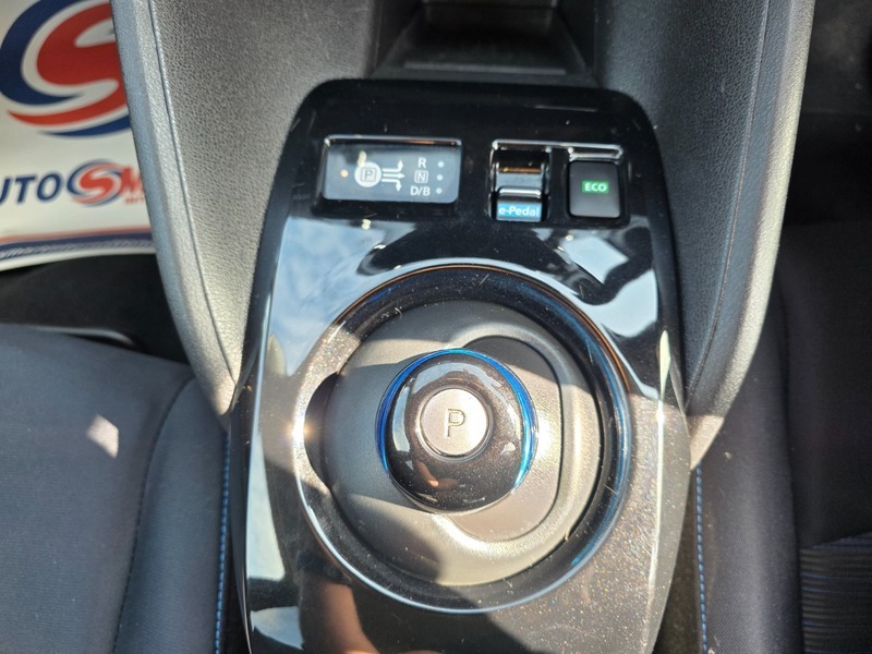 Nissan Leaf Tekna Black #28