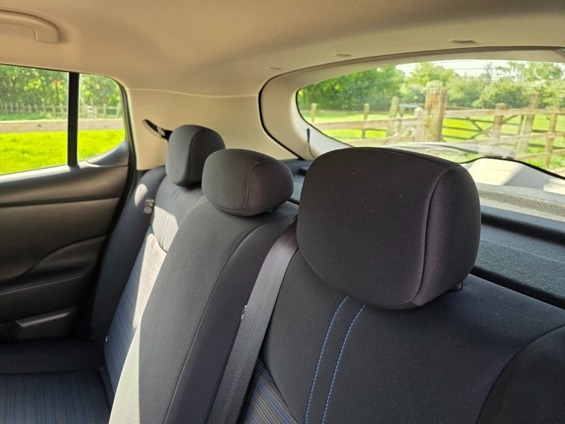 Nissan Leaf Tekna Black #20