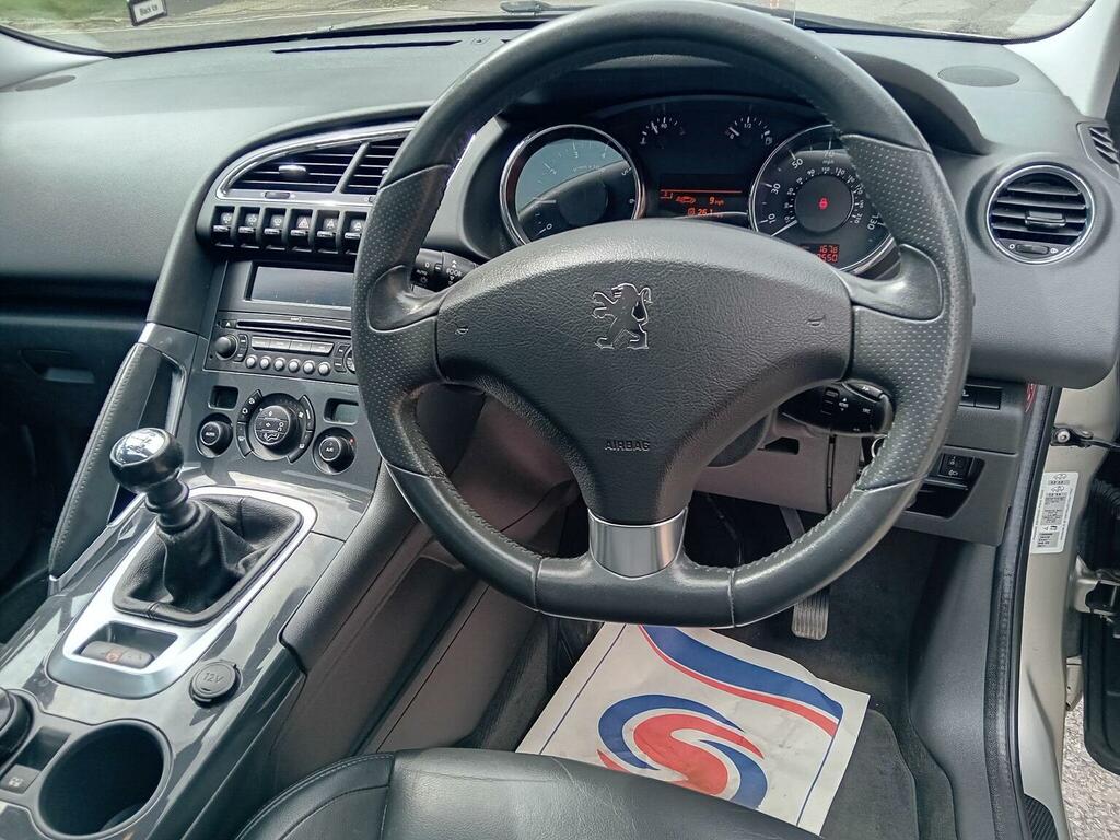 Peugeot 3008 Hatchback Silver #26