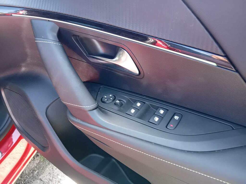 Peugeot e-2008 100Kw Active Premium 50Kwh Orange #11