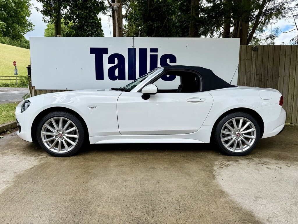Fiat 124 Spider Multiair Lusso Plus U1975 Ulez White #4