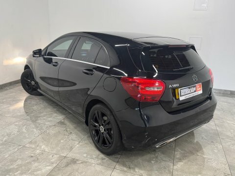 Mercedes-Benz A Class 1.6 A180 Sport KS17EYP Black #5
