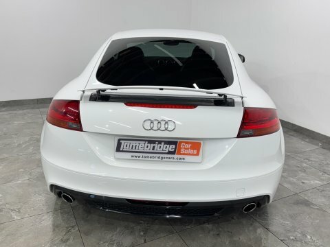 Audi TT 2.0 Tfsi Black White #6