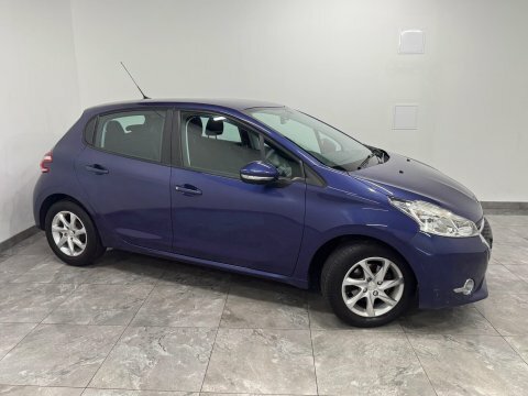 Peugeot 208 1.0 Vti Puretech ND64VBC Blue #2