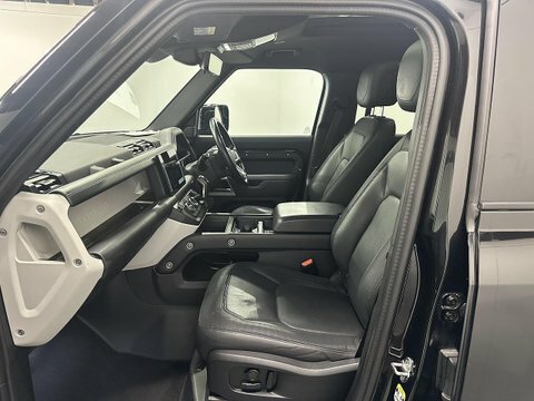 Land Rover Defender 2024 3.0 D250 Mhev S Hard Top Suv Blue #9