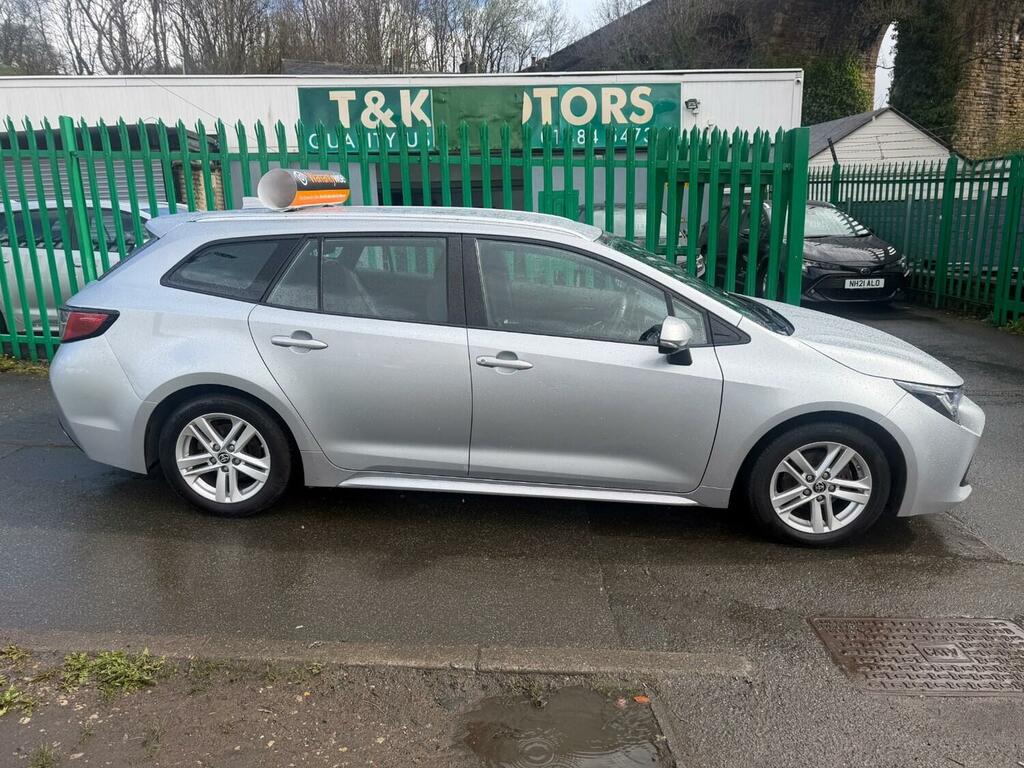 Toyota Corolla 1.8 Vvt-i Hybrid Icon Cvt SH72YNF Silver #2