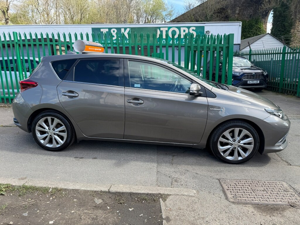 Toyota Auris 1.8 Hybrid Excel Tss Cvt Leather CK68VSC Brown #2