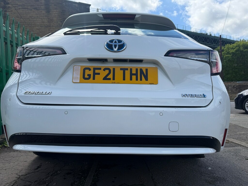 Toyota Corolla 1.8 Vvt-i Hybrid Icon Tech Cvt GF21THN White #4