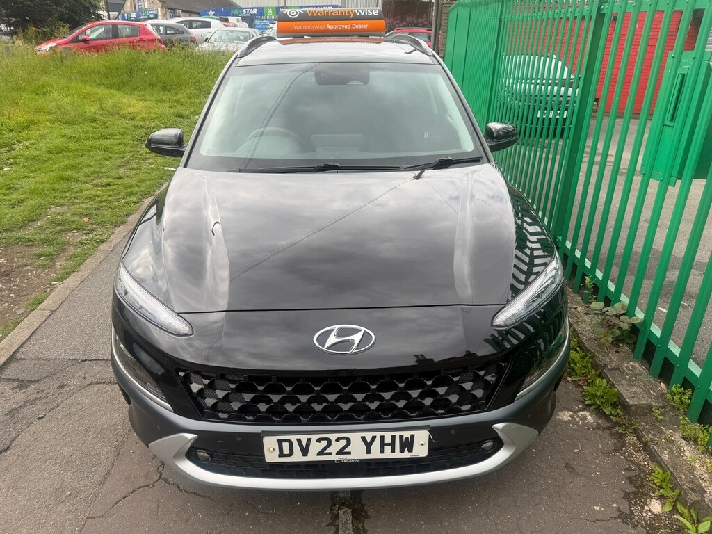 Hyundai Kona Premium Red #8
