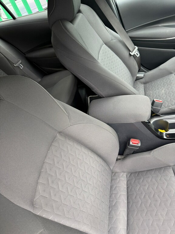 Toyota Corolla 1.8 Icon Tech 121 Bhp White #16