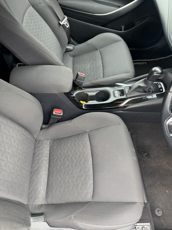 Toyota Corolla 1.8 Icon Tech 121 Bhp White #18