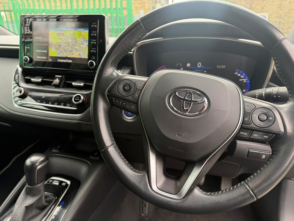 Toyota Corolla 1.8 Icon Tech 121 Bhp White #17