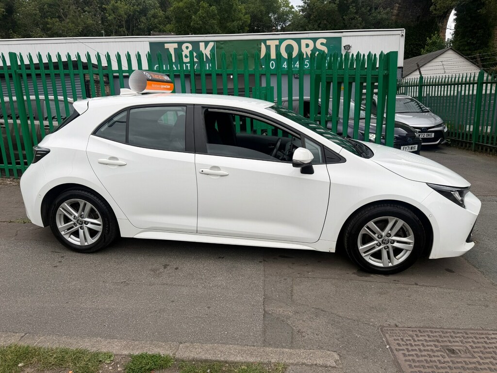 Toyota Corolla 1.8 Vvt-i Hybrid Icon Tech Cvt White #2
