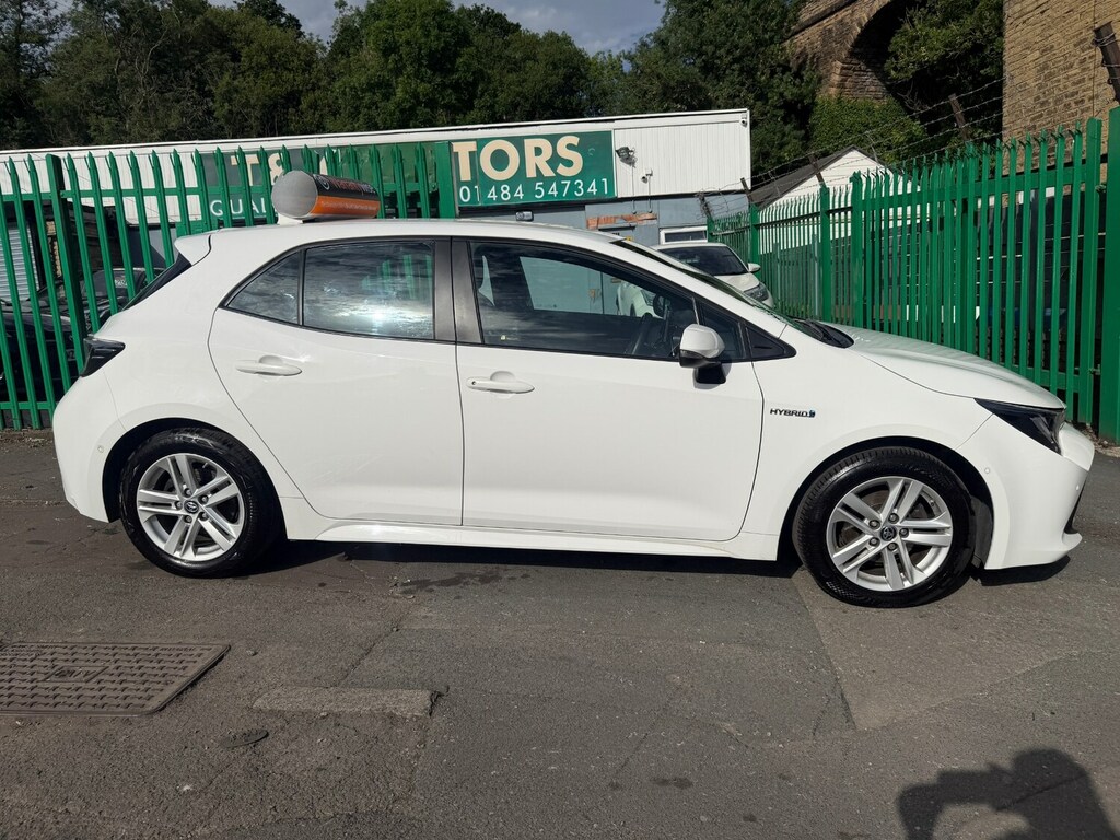 Toyota Corolla 1.8 Vvt-i Hybrid Icon Tech Cvt White #2