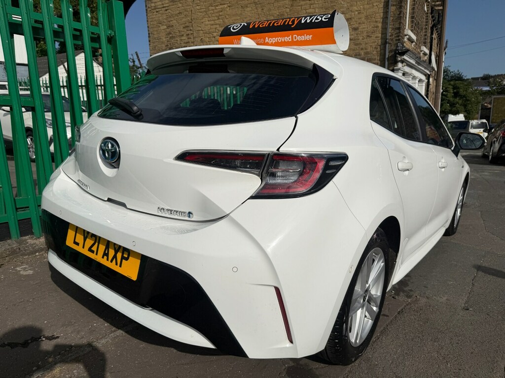 Toyota Corolla 1.8 Vvt-i Hybrid Icon Tech Cvt White #4