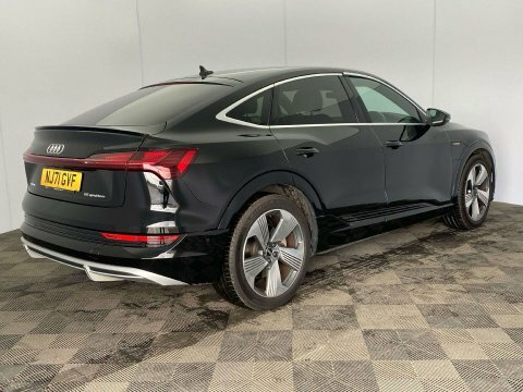 Audi E-tron E-tron Sportback 55 Black #4