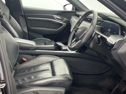 Audi E-tron E-tron Sportback 55 Black #3