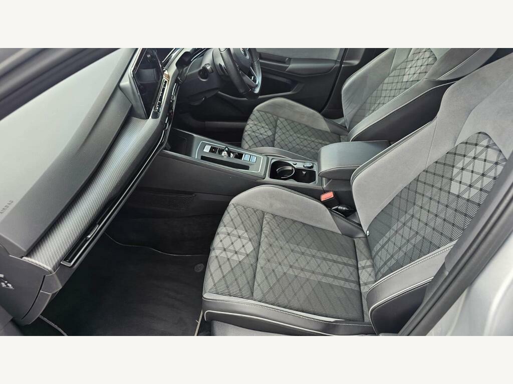 Volkswagen Golf 202121, 1.5 Tsi 150 Life Red #26