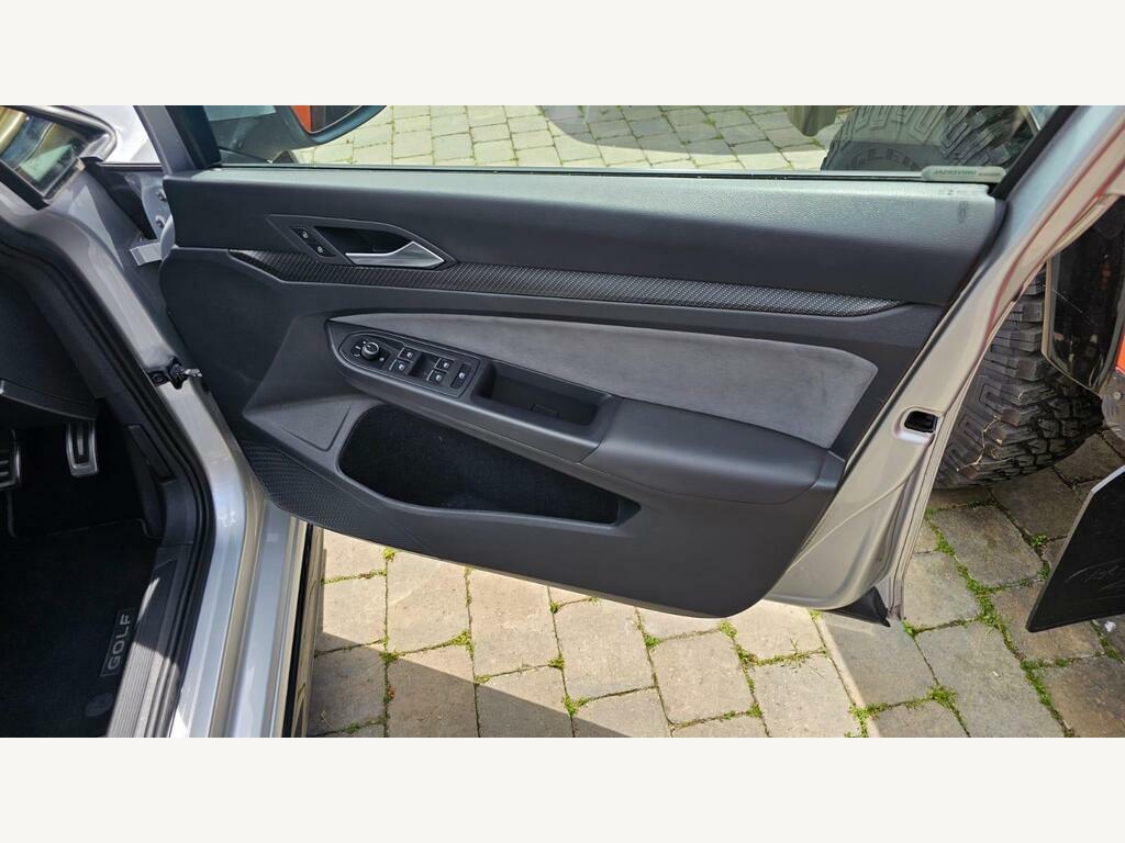 Volkswagen Golf 202121, 1.5 Tsi 150 Life Red #17