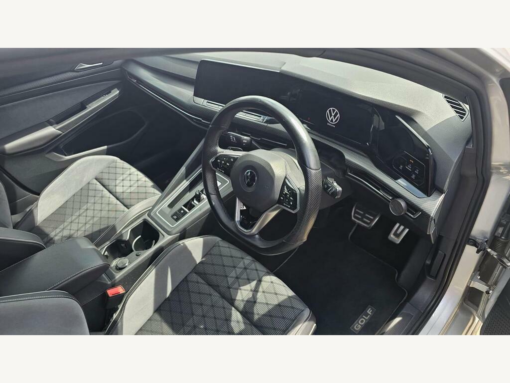 Volkswagen Golf 202121, 1.5 Tsi 150 Life Red #8
