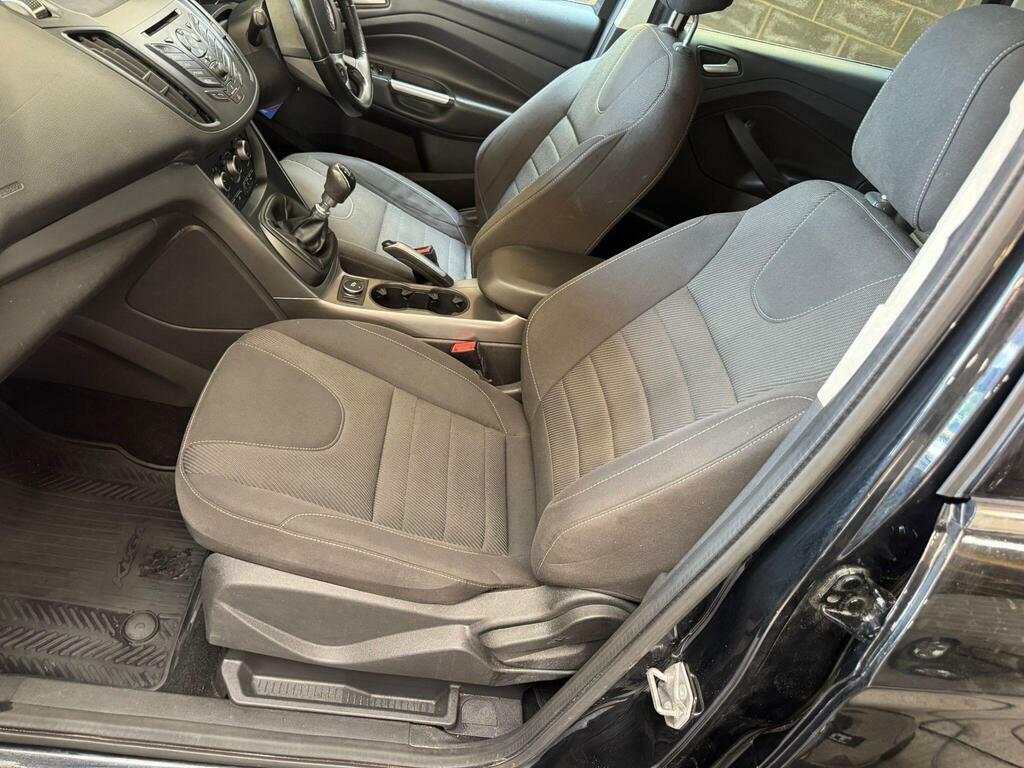 Ford Kuga 2.0 Tdci Titanium 2Wd Euro 6 Ss Black #45