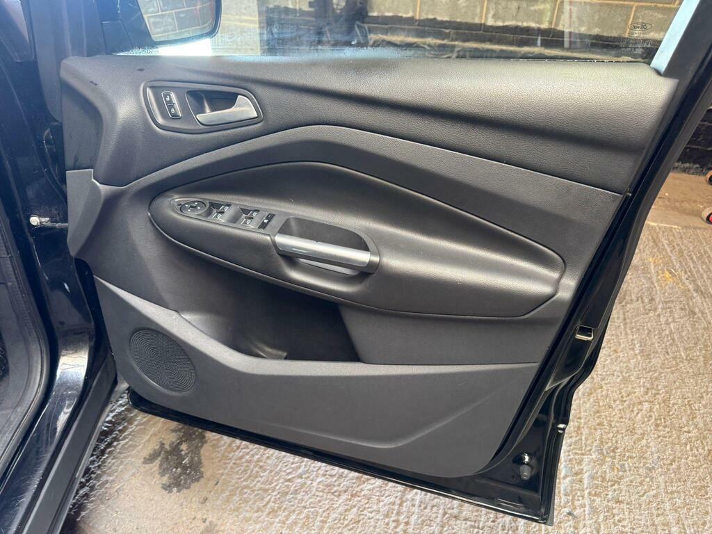 Ford Kuga 2.0 Tdci Titanium 2Wd Euro 6 Ss Black #43