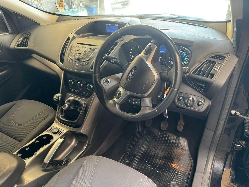 Ford Kuga 2.0 Tdci Titanium 2Wd Euro 6 Ss Black #11