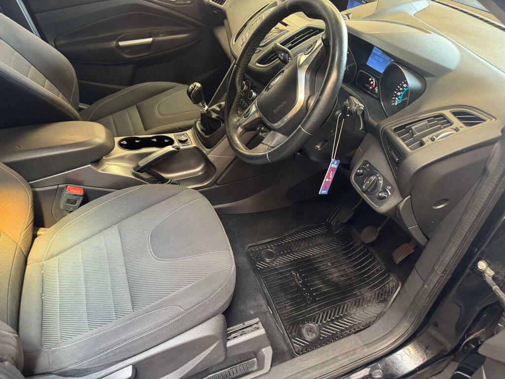 Ford Kuga 2.0 Tdci Titanium 2Wd Euro 6 Ss Black #14