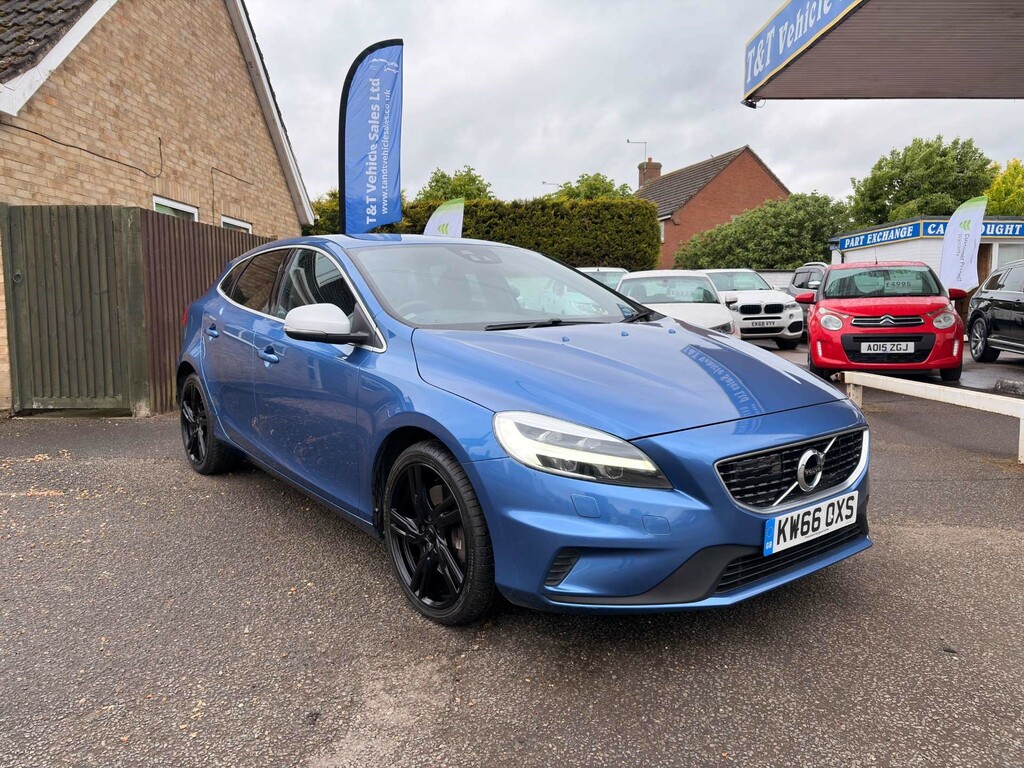 Volvo V40 R-design Pro T2 KW66OXS #2