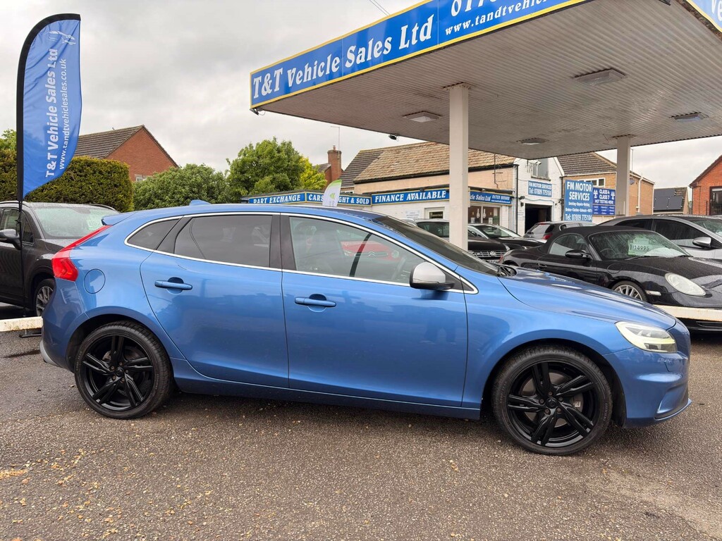 Volvo V40 R-design Pro T2 KW66OXS #4